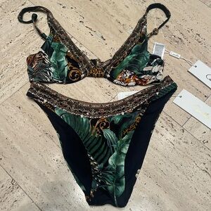 NWT CAMILLA EASY TIGER TRI SOFT UNDERWIRE BRA & WIDE SIDE HIGH LEG PANT B/C Cup